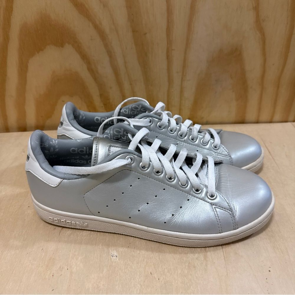 JI2930 adidas Originals Stan Smith Silver Metallic Core Black Men’s 9.5